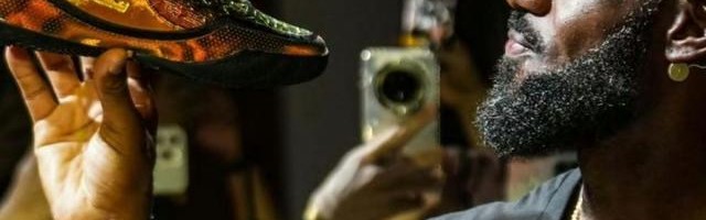 詹姆斯：23对我很重要 我们以詹23庆祝这一时刻 献给我所有的球迷